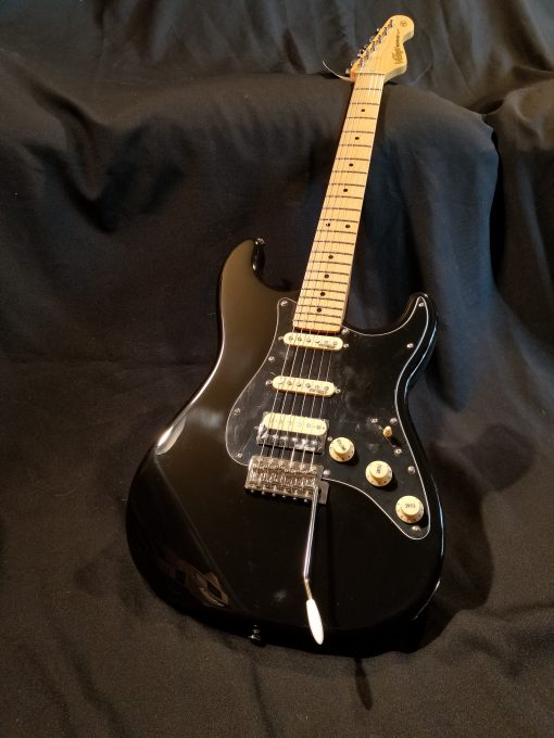NEW Vintage Wilkinson SuperStrat Gilmour Style HSS V6HMBB Electric Guitar Gloss Black