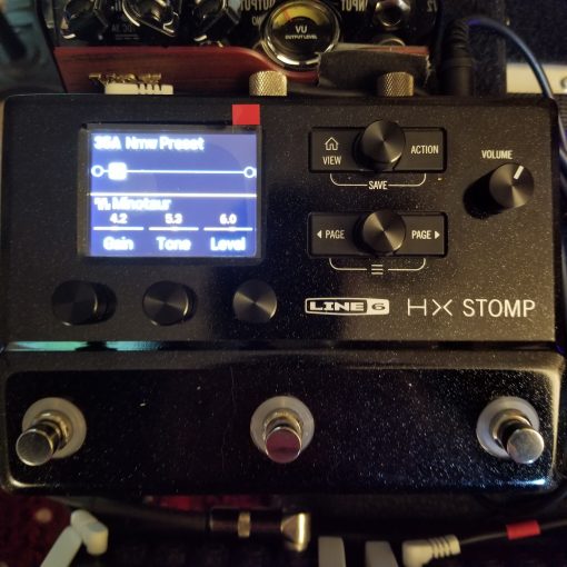 NEW Line 6 HX Stomp Multi Effects Processor for Guitar, Bass and Keys