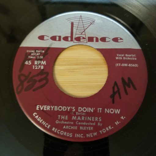 The Mariners -  Zindy Lou / Everybody's Doin' It Now VG+ 7" 45 1955 Doo Wop Cadence