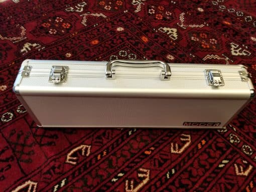 NEW Mooer Firefly M6 Flight Case & Pedalboard Pedal Board to Fit 6 Effects Pedals
