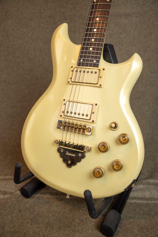 1982 Ibanez Musician Electric Guitar MC150PW MIJ w/ OHSC and hangtags MEGA CLEAN Polar White