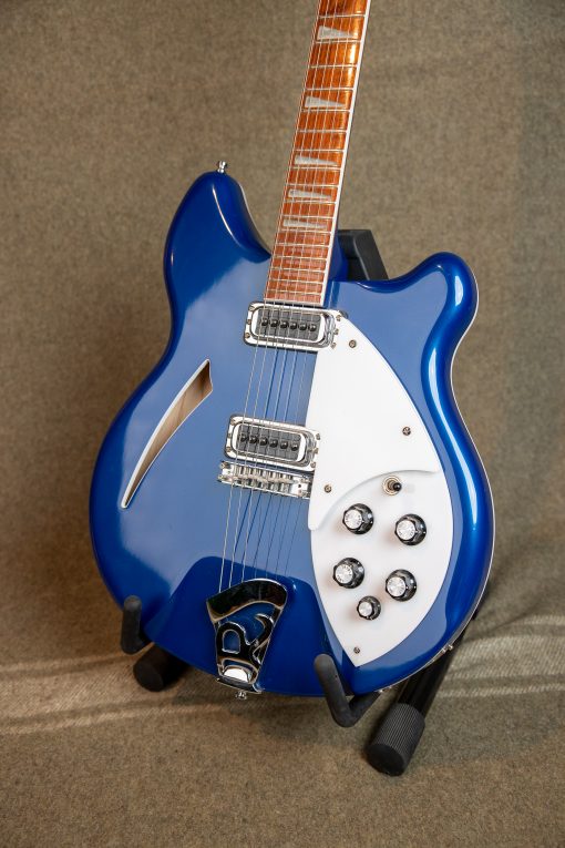 2002 Rickenbacker 360 Near MINT Electric Guitar Rare Midnight Blue