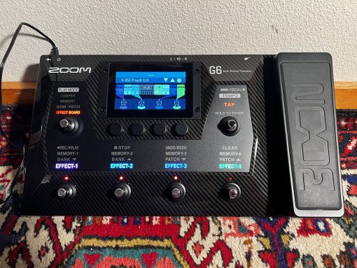 Zoom G6 Multi-Effects Processor / Amp Modeling / IR's / Looper / USB Audio Interface