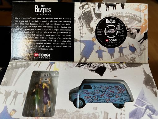 Beatles Corgi Collection Bedford CA Graffiti Van w/ Fan Figures = MINT & UNOPENED