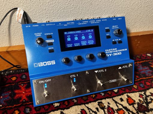 BOSS SY-300 Guitar Synthesizer Multi Effects Pedal