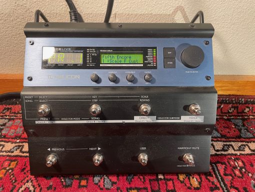TC Helicon VoiceLive - Pedal Vocal Processor with Harmonizer, Delay, Reverb, and more
