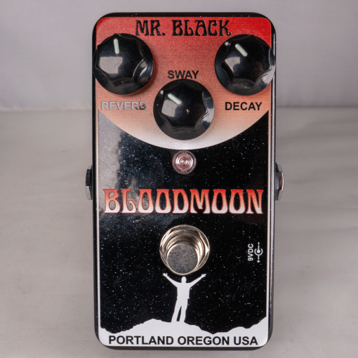 Mr. Black Bloodmoon Reverb Effect Pedal in Near Mint condition