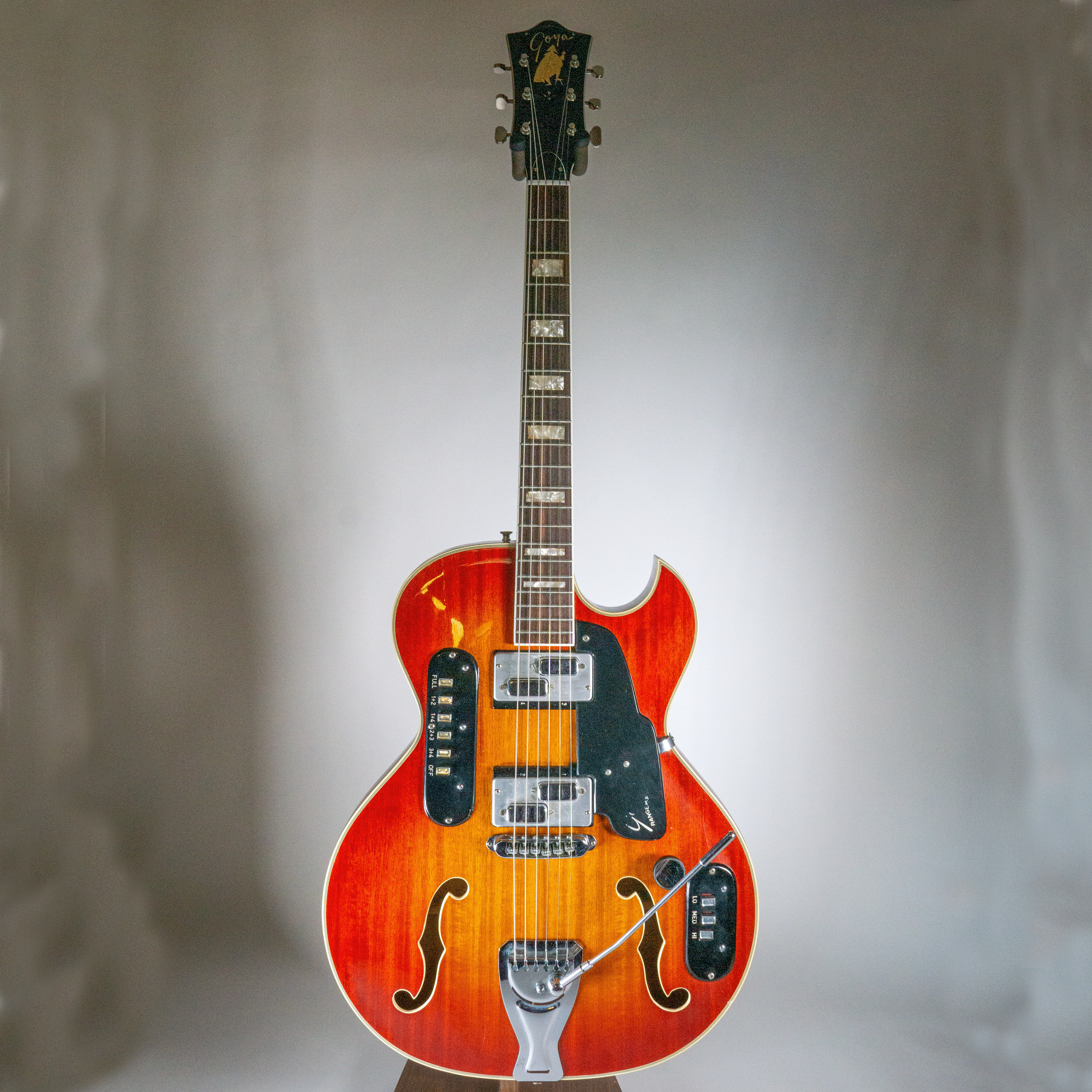 m*に様 Goya ゴヤ Rangemaster hollowホロウ ビザールギ 1967 Goya Rangemaster Italian Hollowbody Electric Guitar
