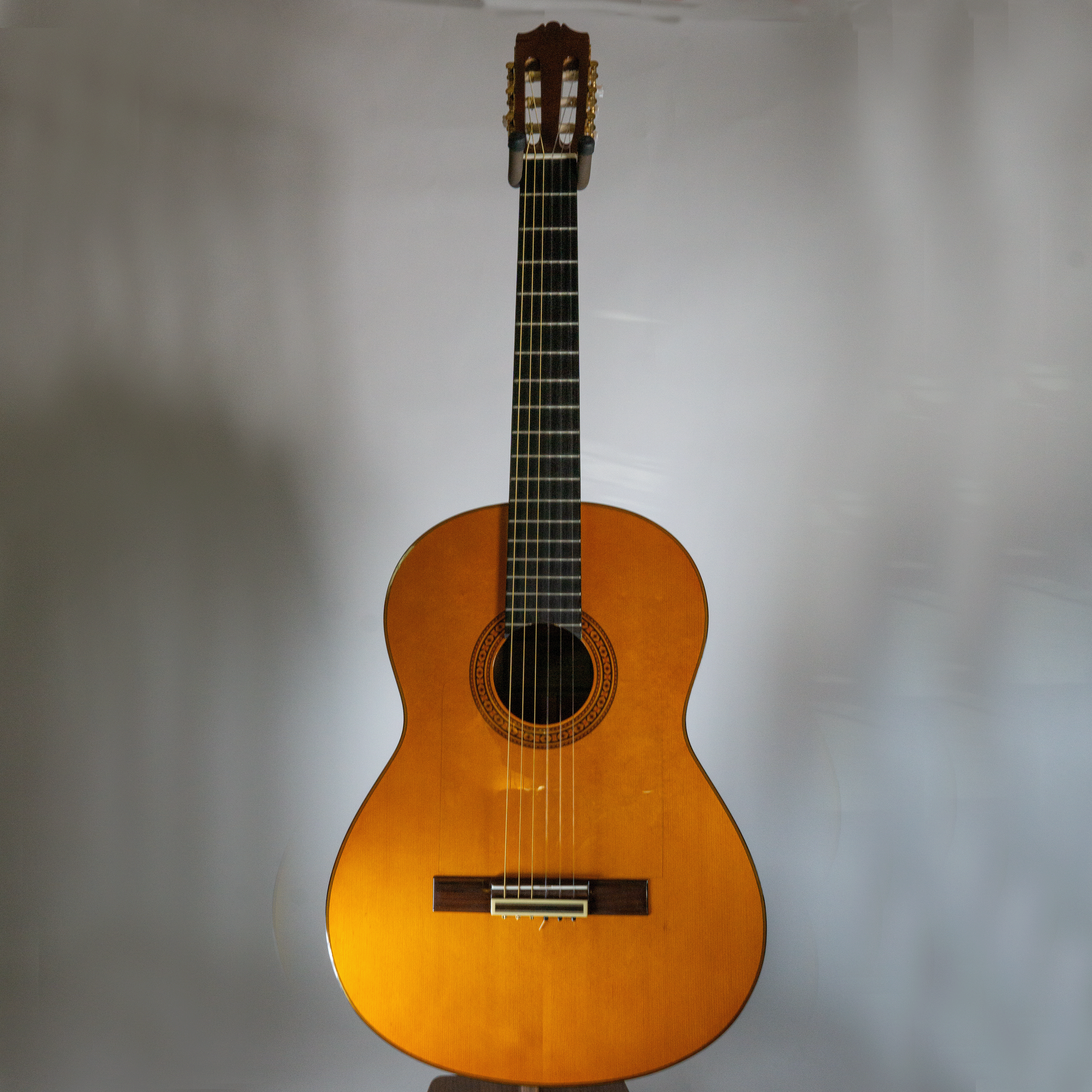YAMHA クラシックギター CG130A Yamaha CG-130A Nylon String Classical Acoustic Guitar w