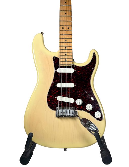 Fender 1994 Deluxe Stratocaster Plus Vintage Blonde Electric Guitar - Gold Lace Sensors - Tweed Case
