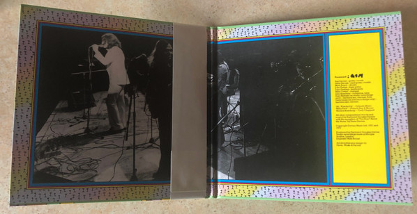 The Kinks - Everybody's In Show-Biz-2